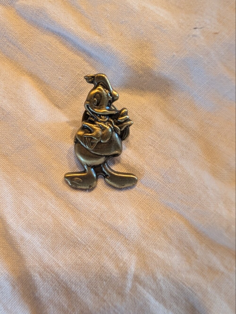 2/20$ Disney Donald Duck Brass Tone Brooch/Pin